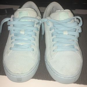 Baby blue puma shoes